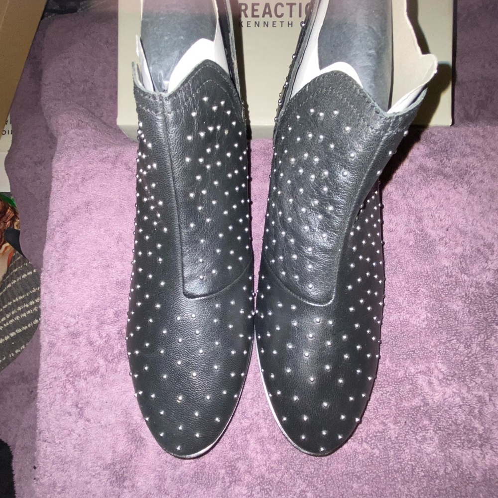 Kenneth Cole Ankle Booties